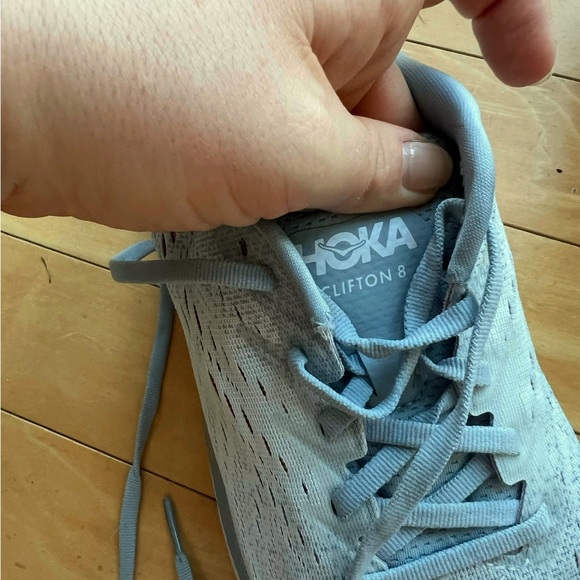 Clifton 8 - Size 9 WIDE | Like New - Picture 4 of 7